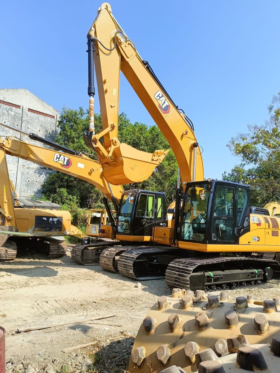 Caterpillar (CAT) 320D